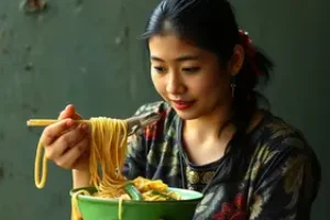 lagartixa no macarrão